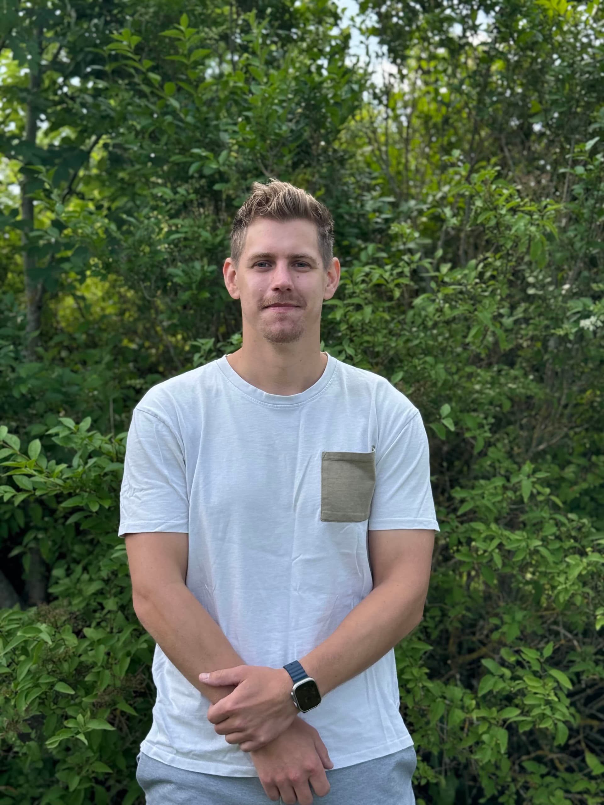 Dennis Haienhjelm, Frontend Developer & Founder at Aidoni